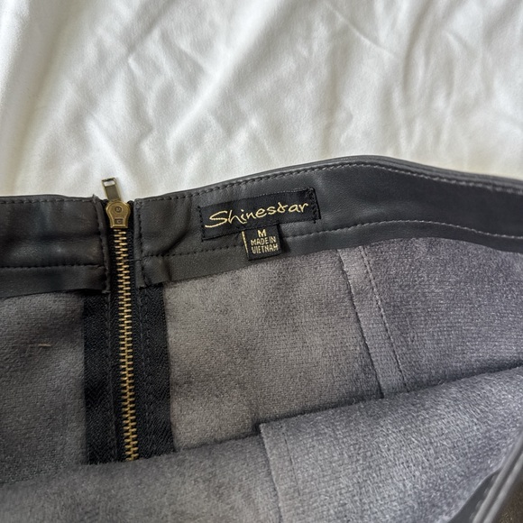 Shinestar Black Faux Leather Indie Goth Mini Skirt - Picture 2 of 5